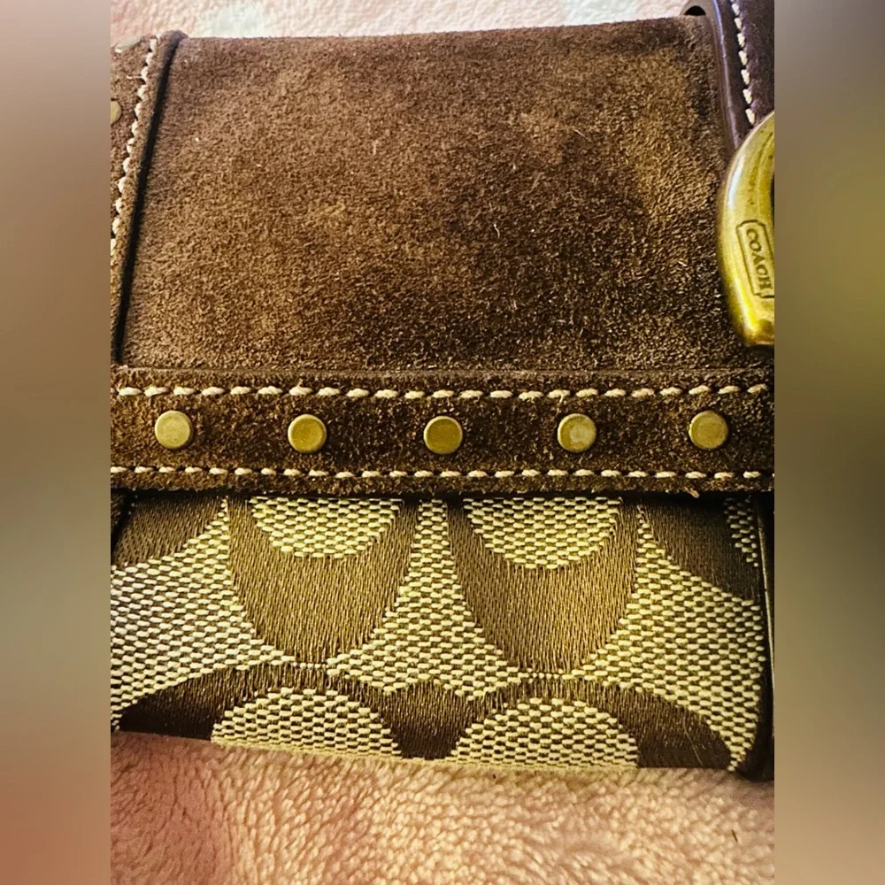 Authentic Vintage Coach Brown Suede  and Leather Clutch with Brass Buckle! - Picture 4 of 10